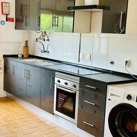 Portimao Central Holiday Guesthouse エクステリア 写真